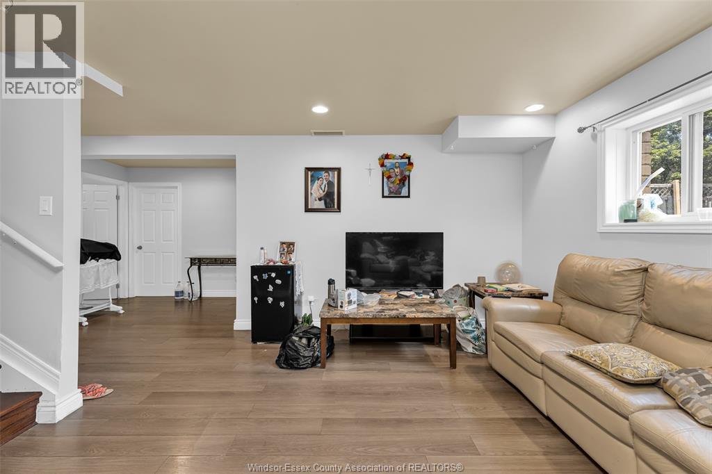 2156 DOMINION BOULEVARD - 13