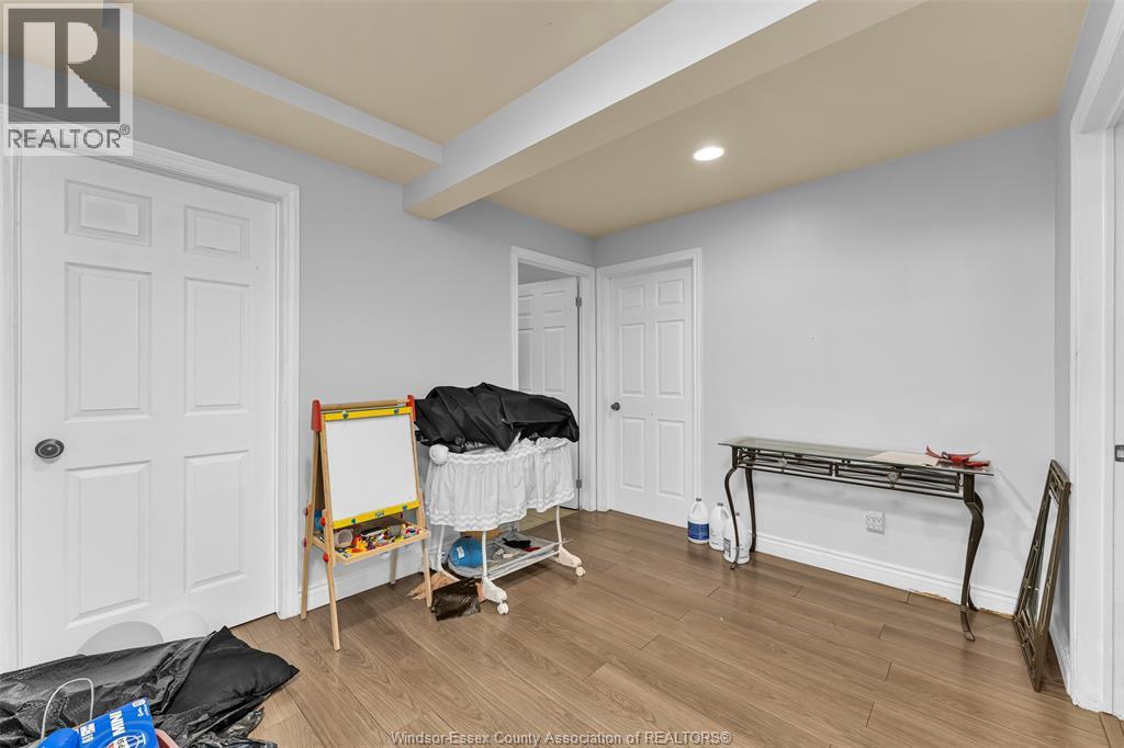 2156 DOMINION BOULEVARD - 14