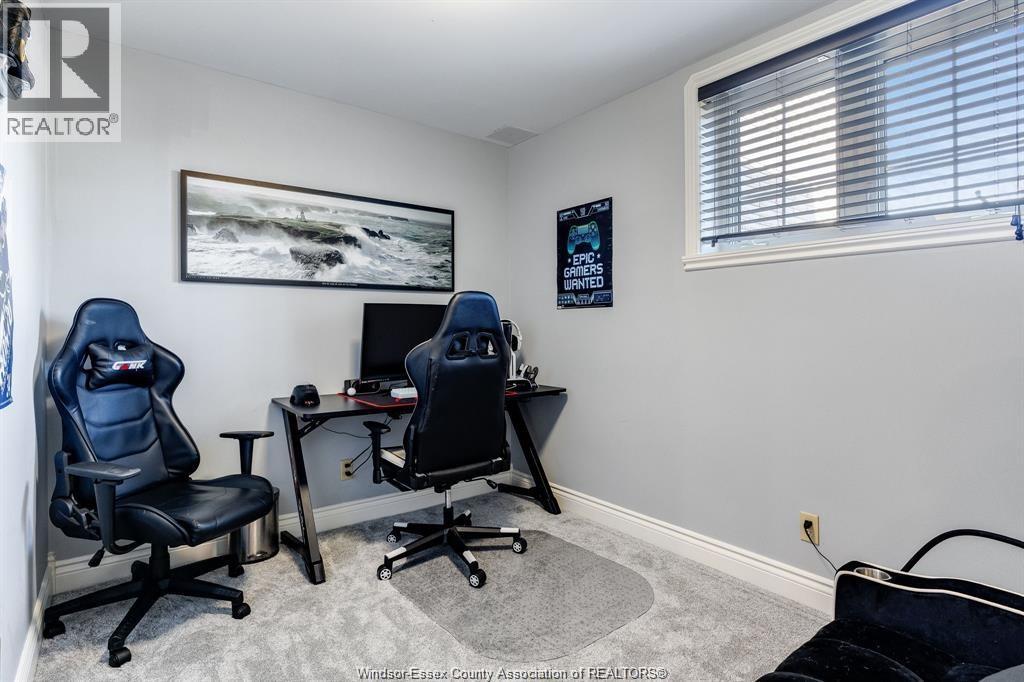 986 PORRONE DRIVE - 31