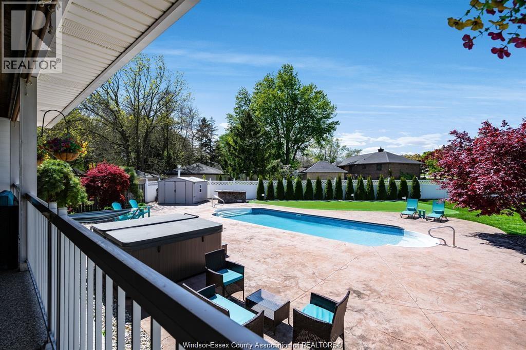 986 PORRONE DRIVE - 44