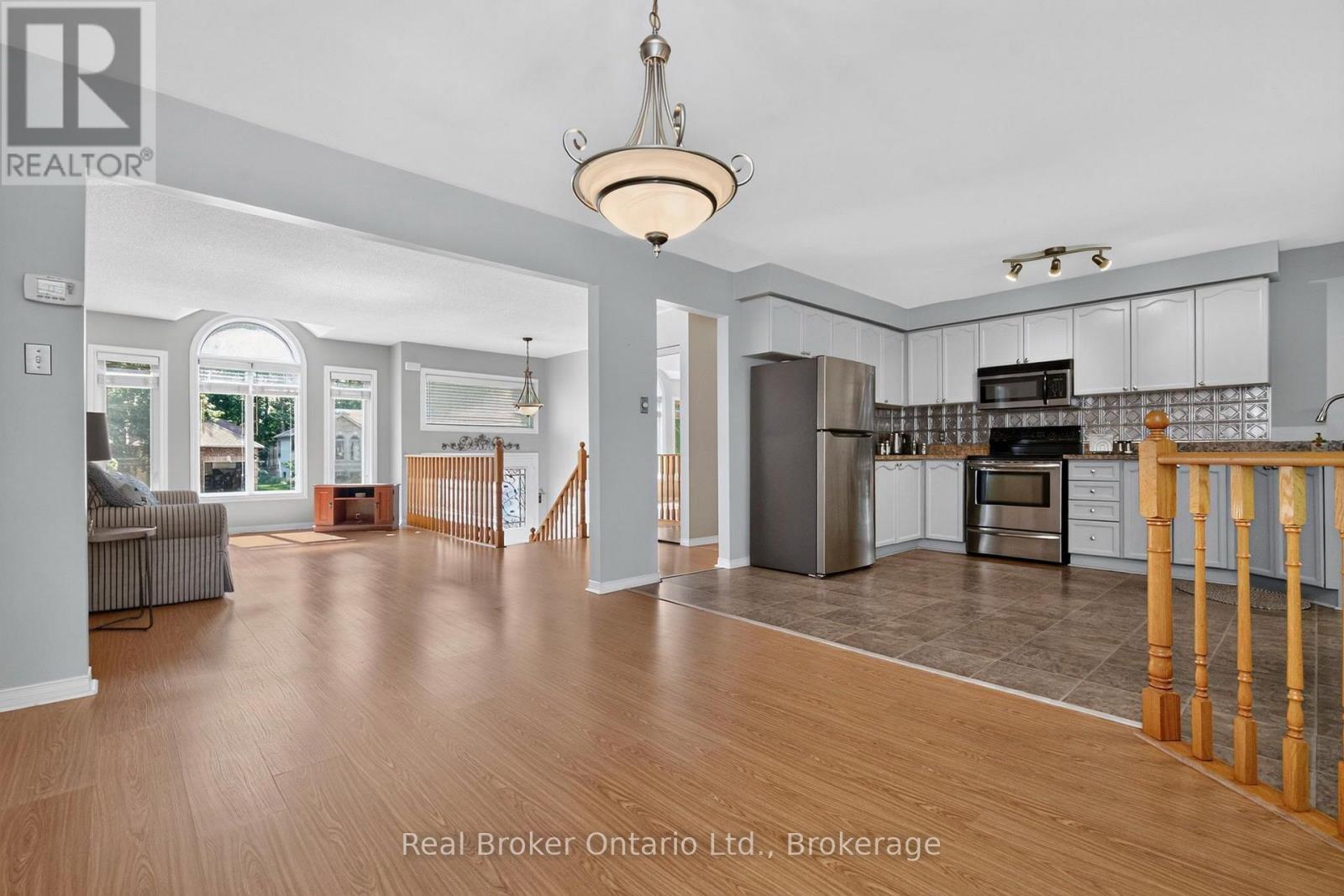 47 TIMBERLAND CRESCENT - Image 6