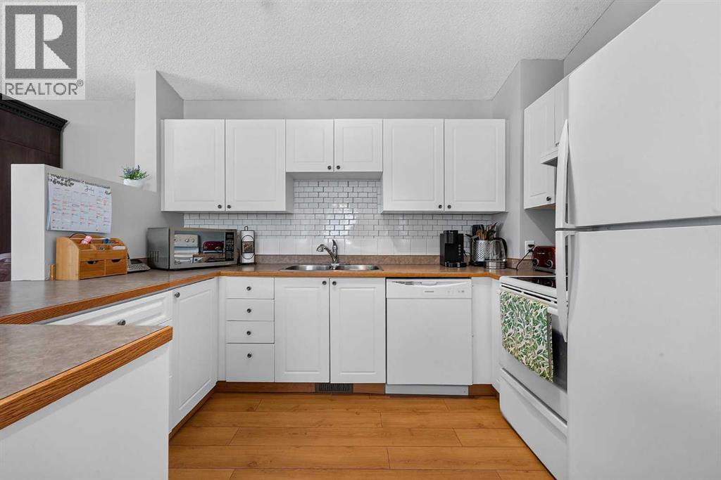 173 Martin Crossing Crescent NE - 12