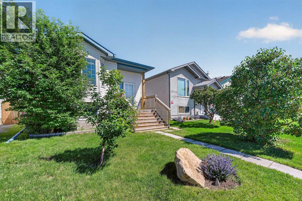 173 Martin Crossing Crescent NE - 2