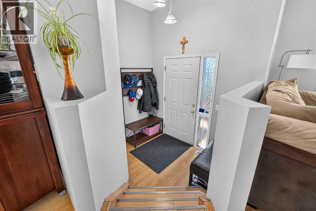173 Martin Crossing Crescent NE - 3