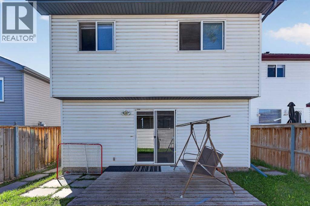 173 Martin Crossing Crescent NE - 31