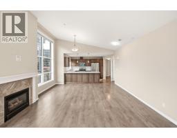 Kitchen - 3388 Skaha Lake Road Unit# 201, Penticton, BC V2A6G4 Photo 7