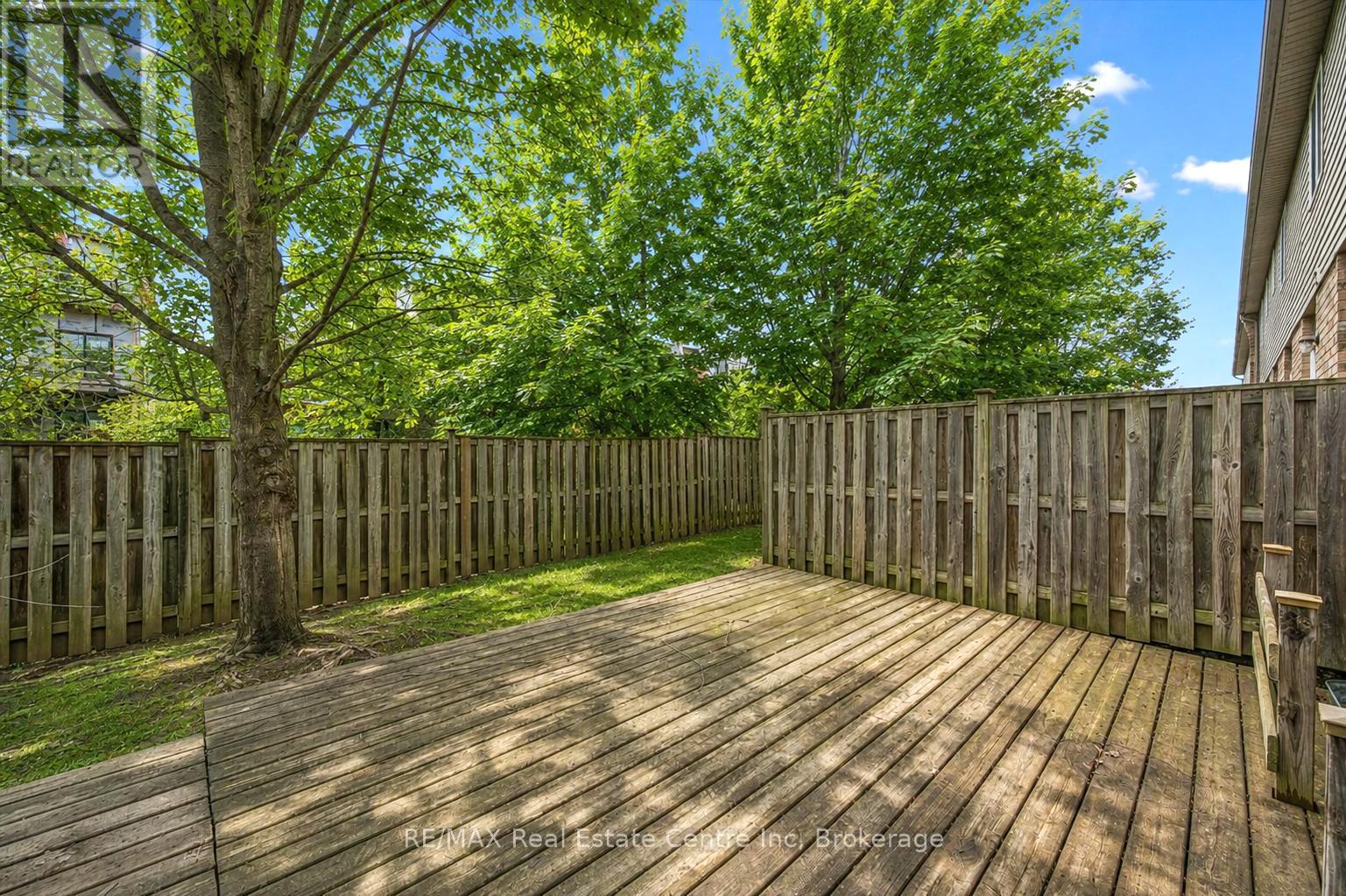 #38 210 DAWN AVENUE - 14