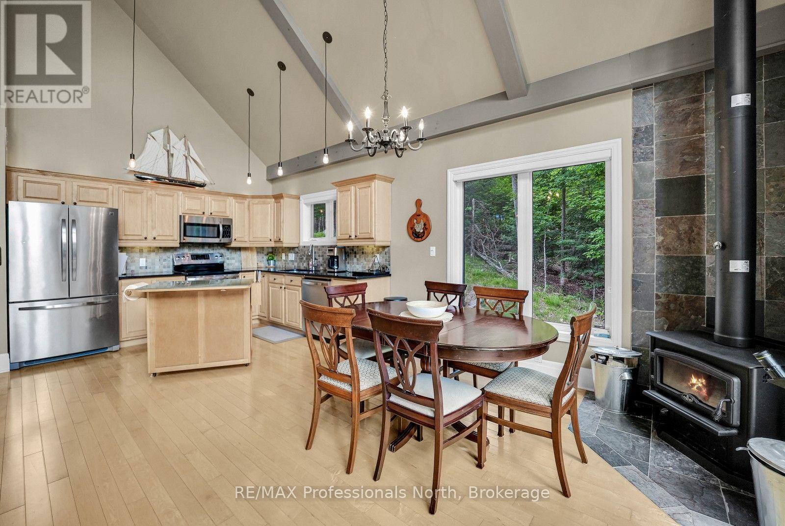 1311 WONDERLAND ROAD - Image 11