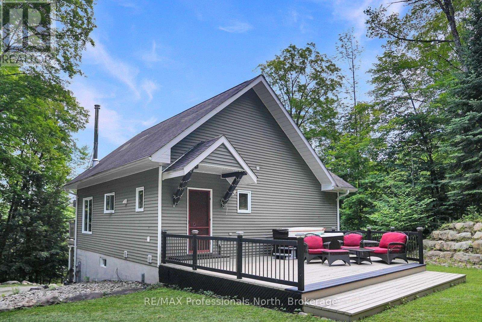 1311 WONDERLAND ROAD - Image 35