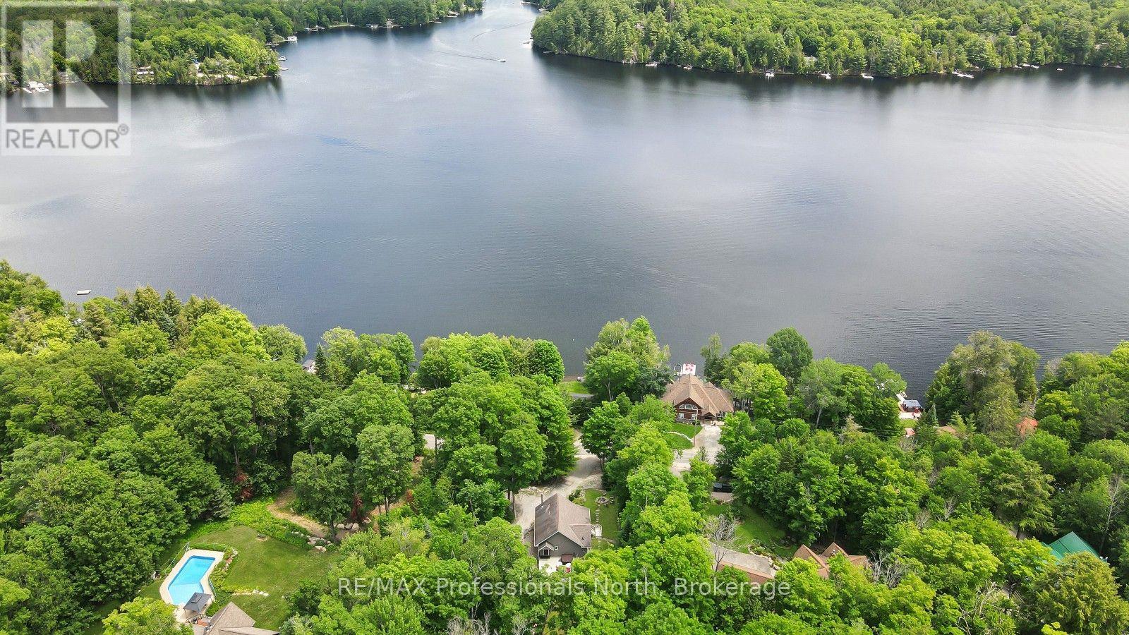 1311 WONDERLAND ROAD - Image 43