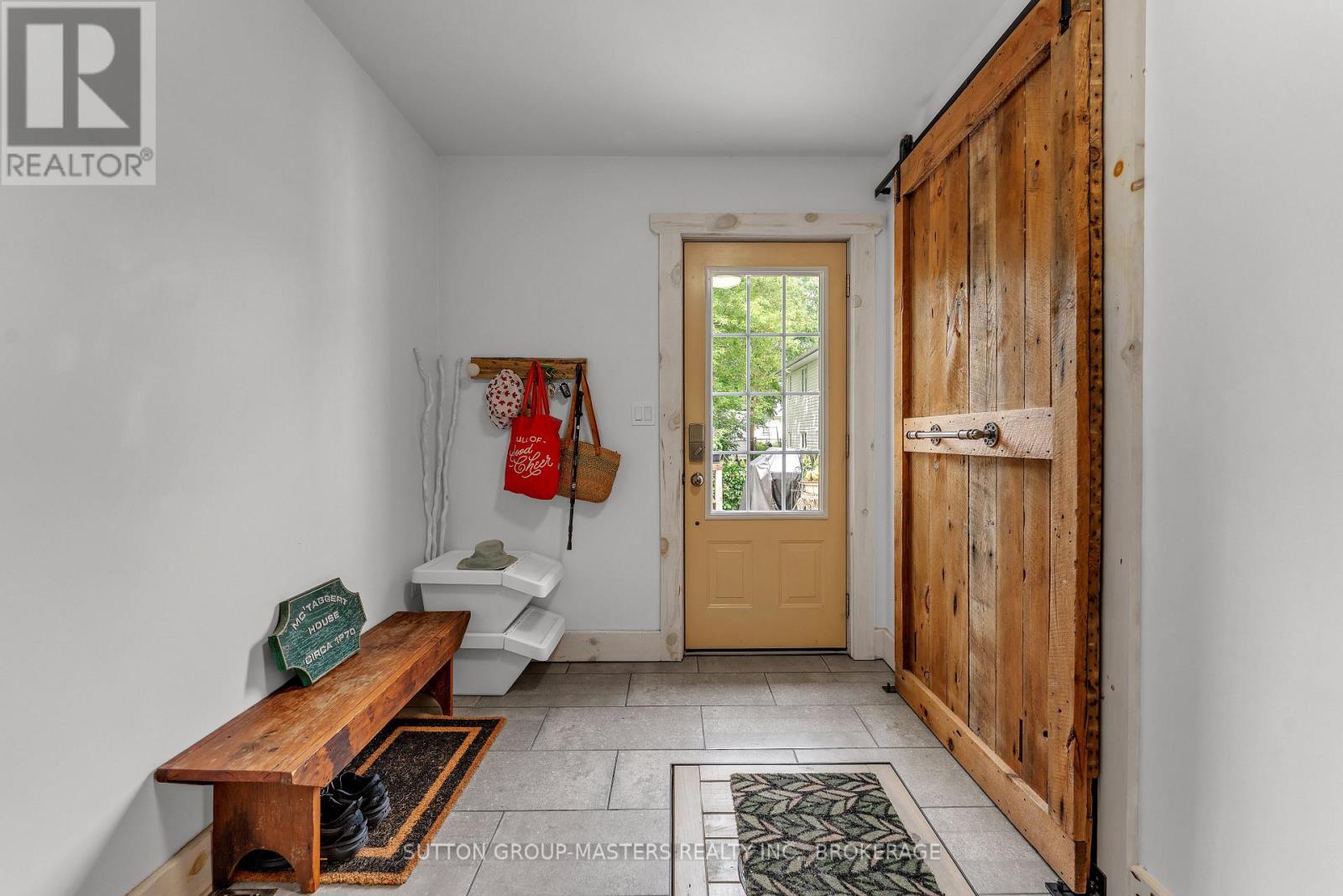 173 DAVY STREET N - 23