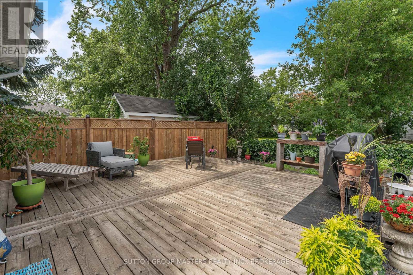 173 DAVY STREET N - 33