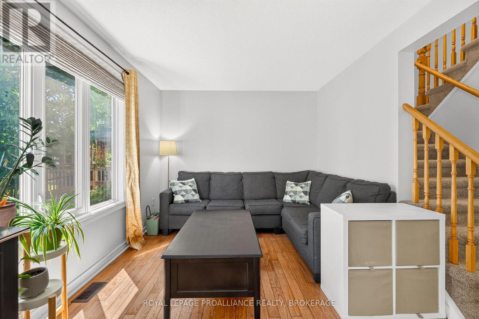 1067 ACADIA DRIVE - Image 13