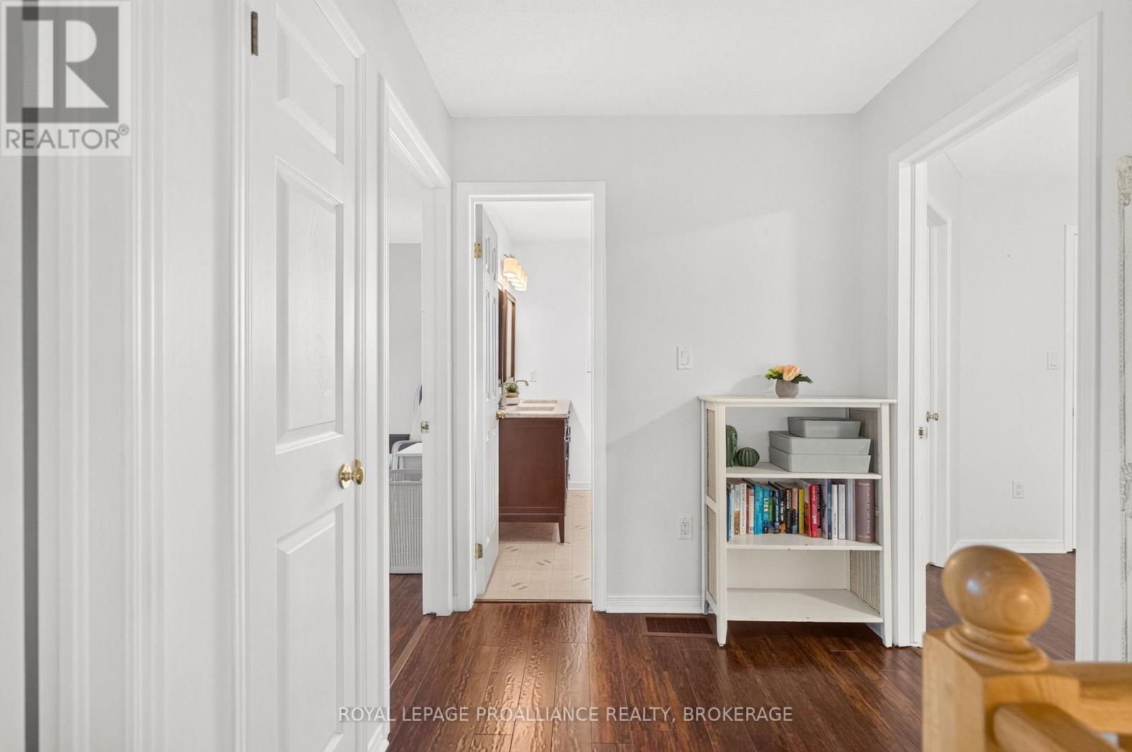 1067 ACADIA DRIVE - Image 26