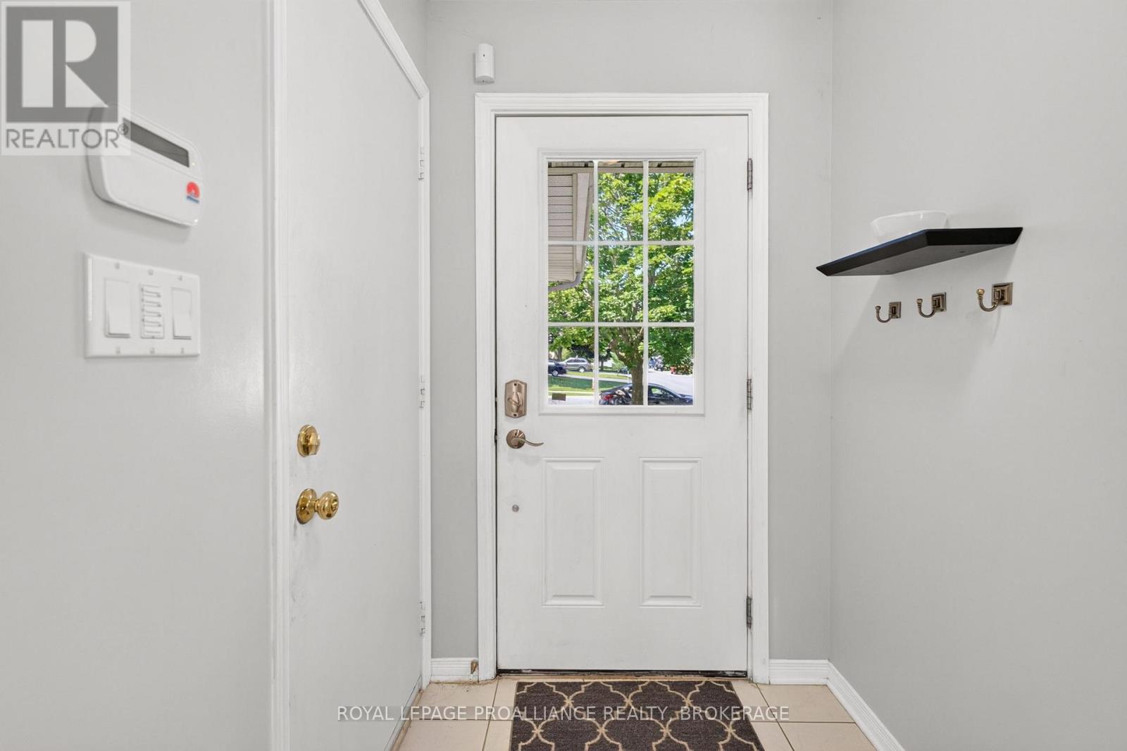 1067 ACADIA DRIVE - Image 5