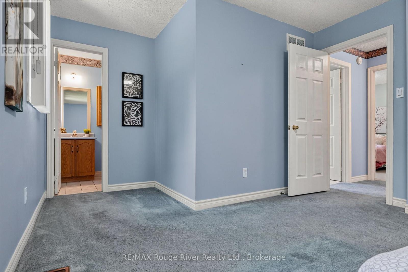 660 EWING STREET - Image 19