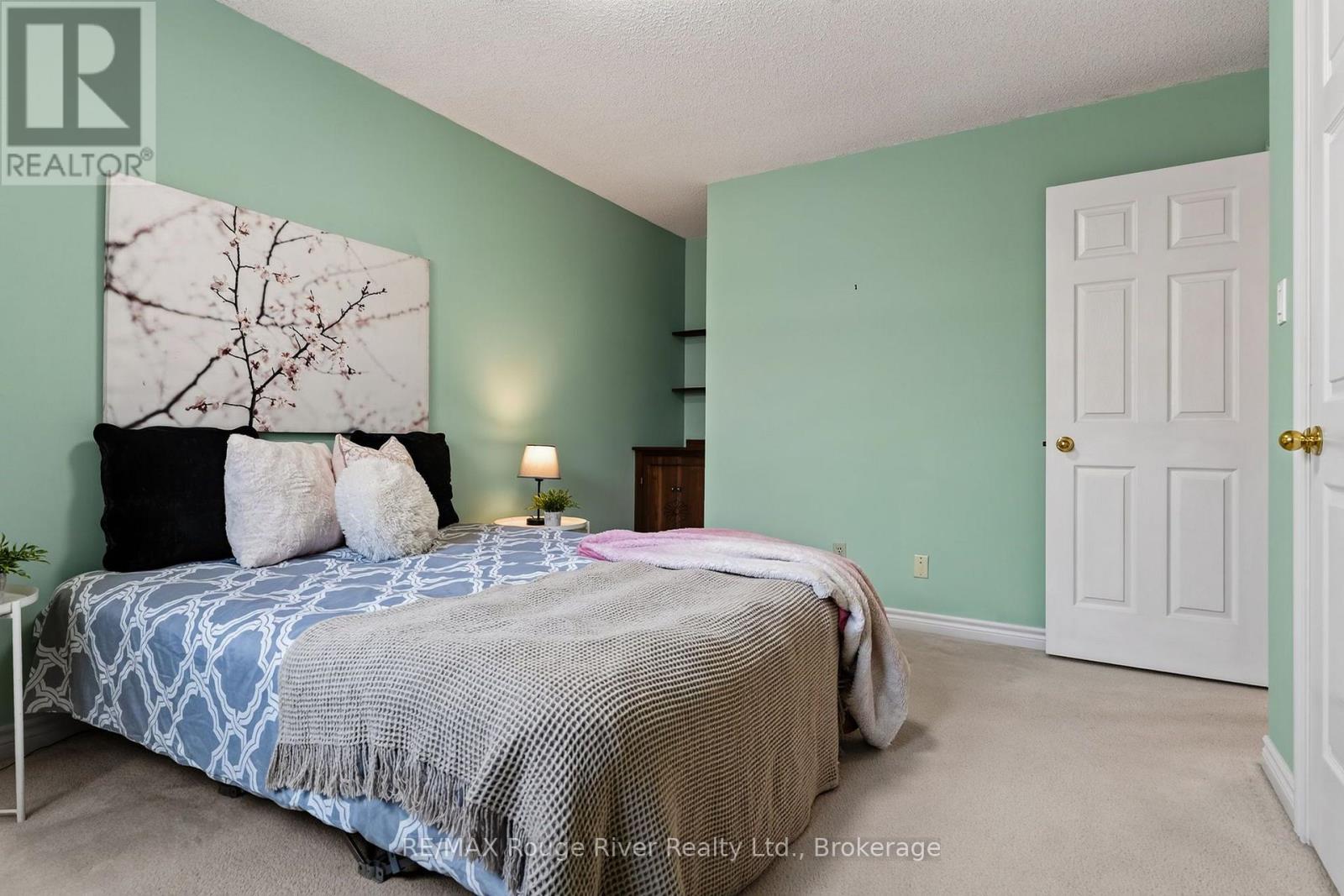 660 EWING STREET - Image 22