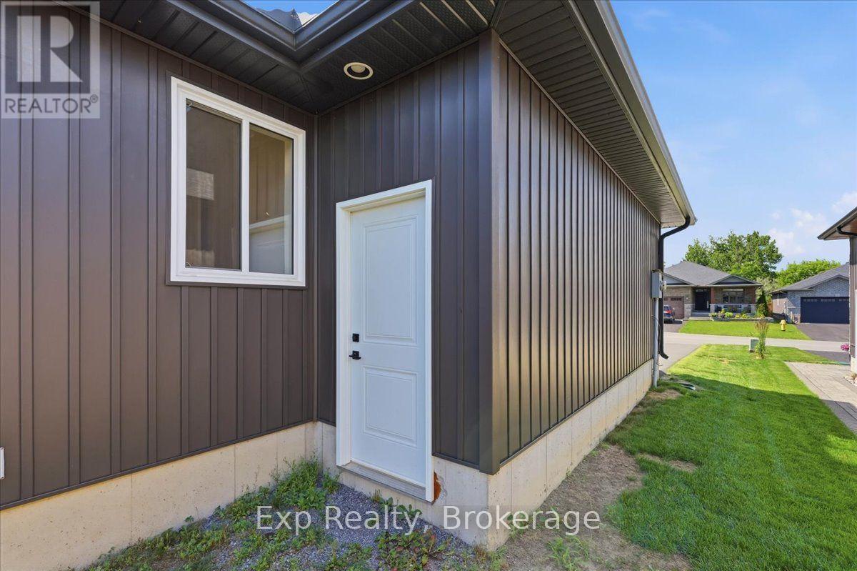 5 SYLVAN STREET - 28