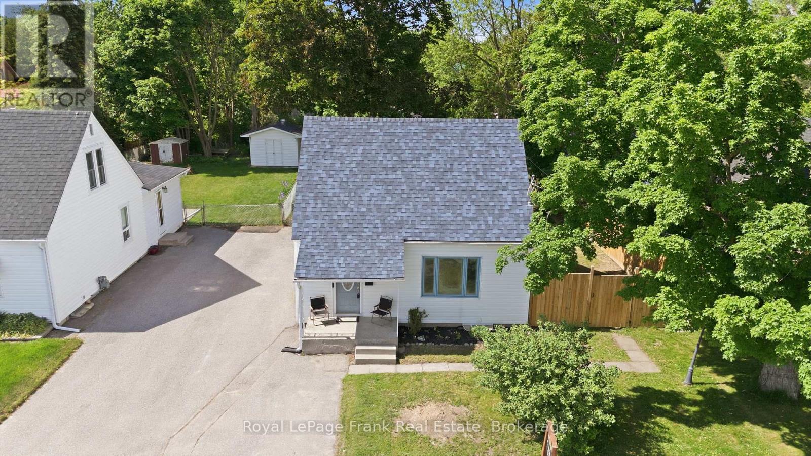 46 DURHAM STREET E - 6