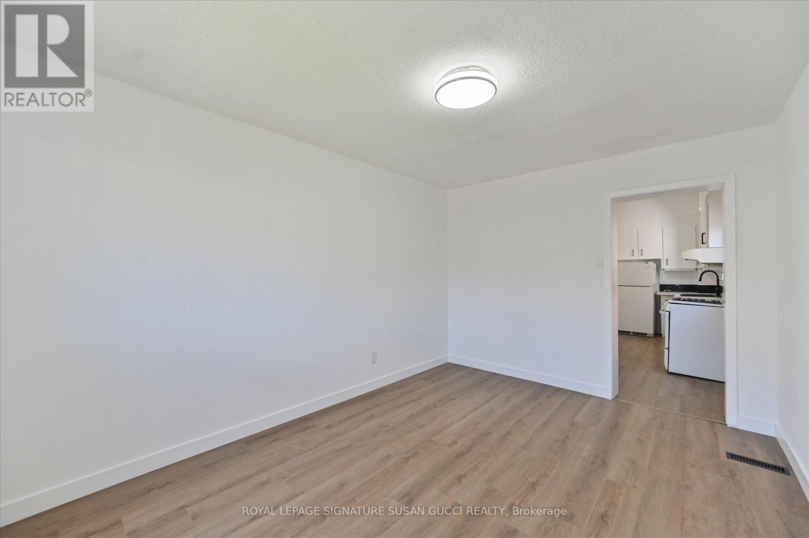 493 OSSINGTON AVENUE - 12