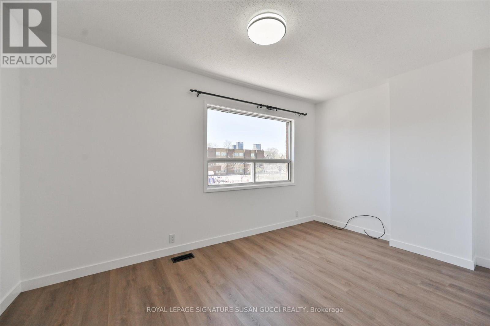 493 OSSINGTON AVENUE - 18