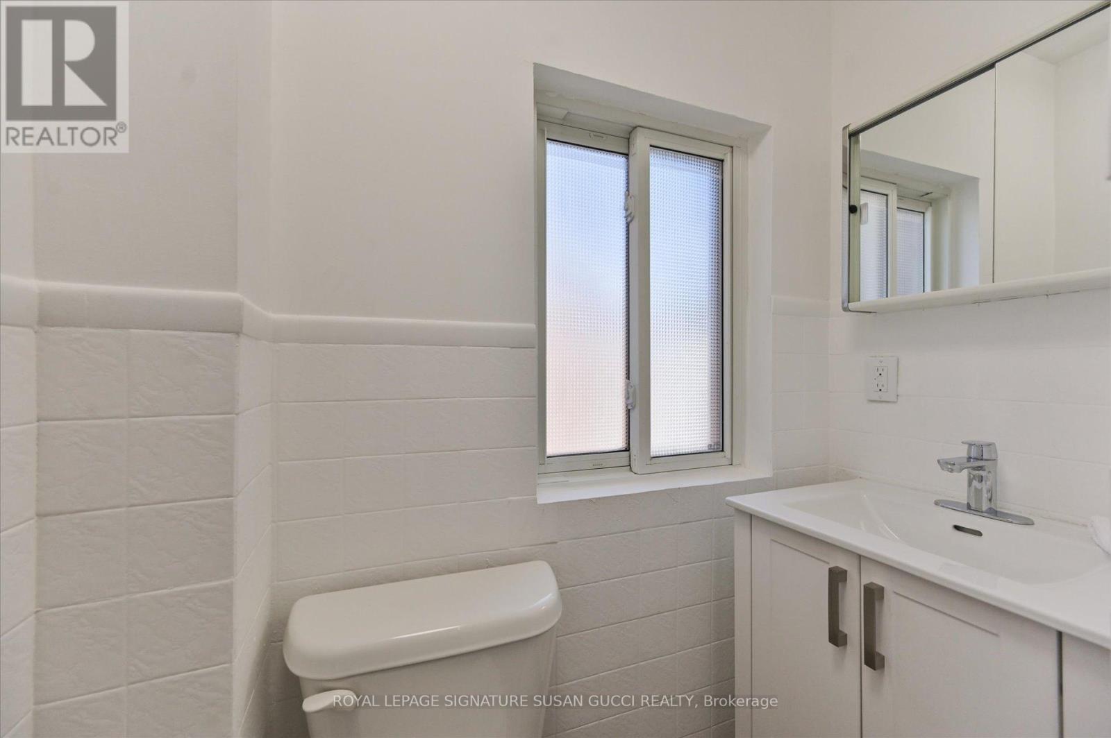 493 OSSINGTON AVENUE - 22