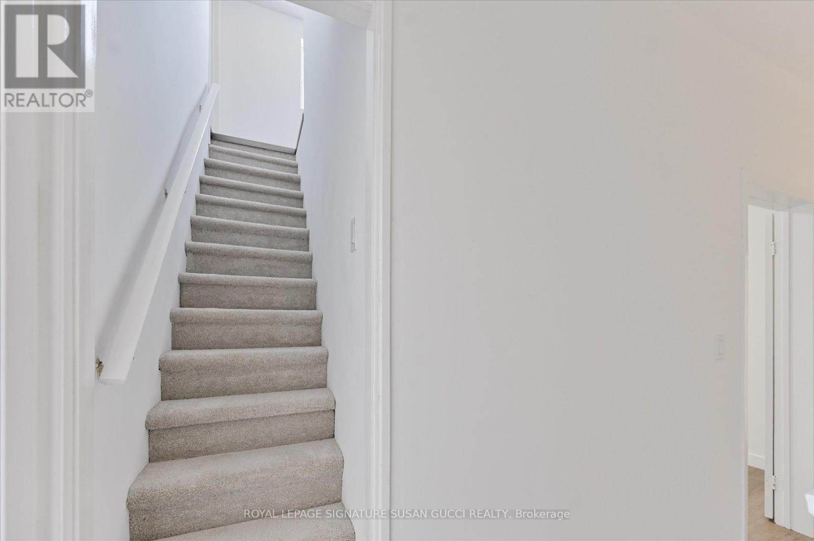 493 OSSINGTON AVENUE - 23
