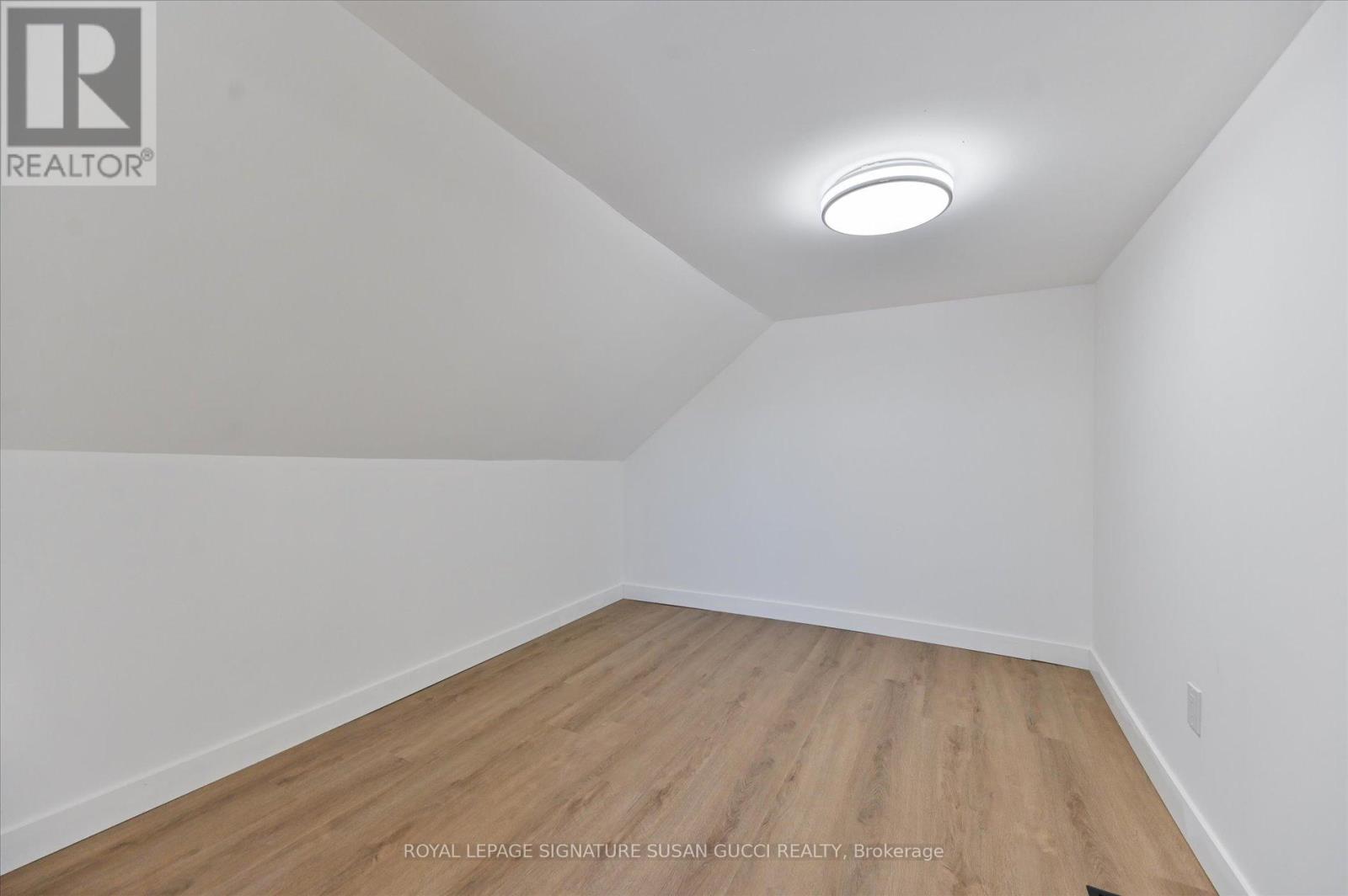 493 OSSINGTON AVENUE - 27