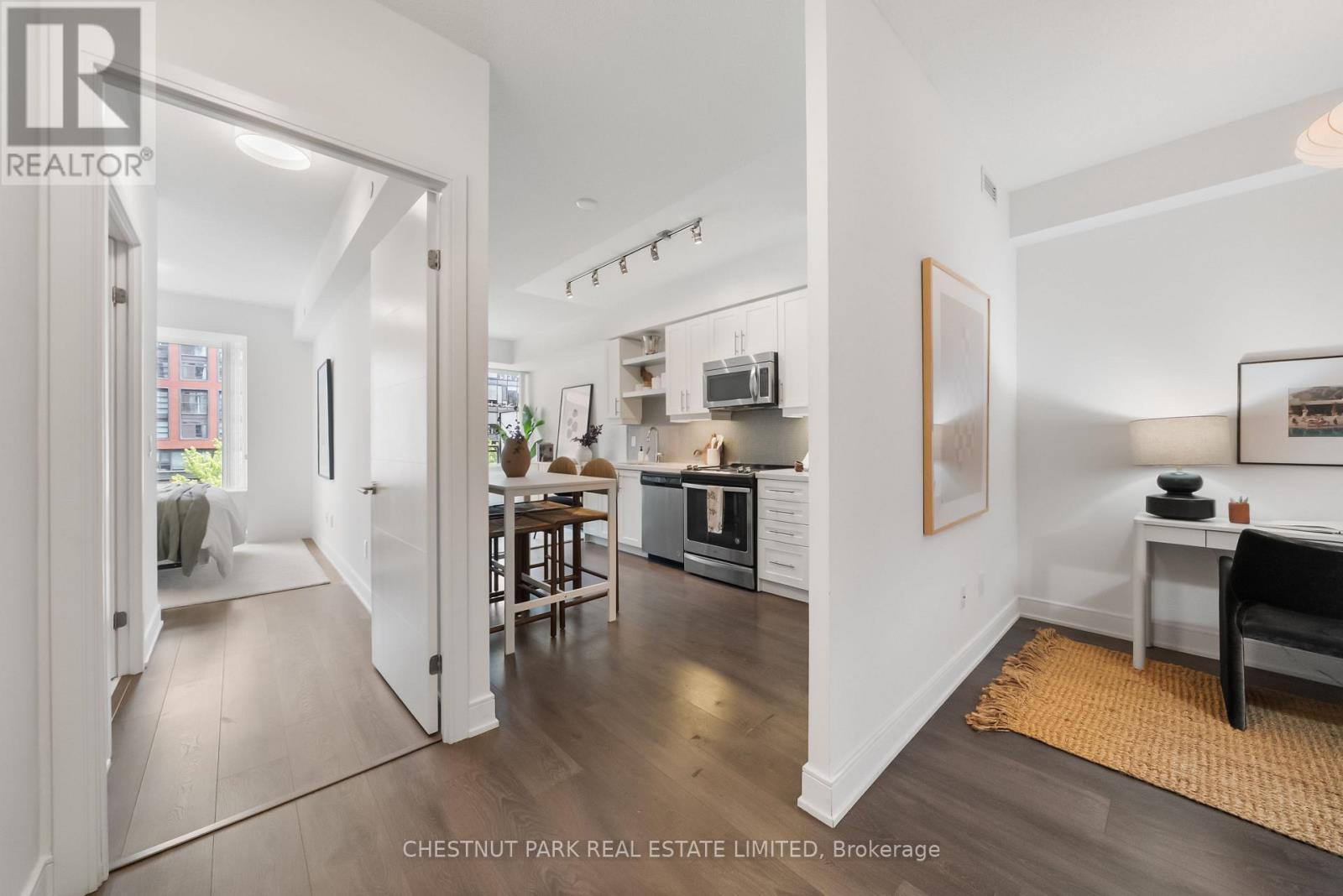 #923 525 ADELAIDE STREET W - 10