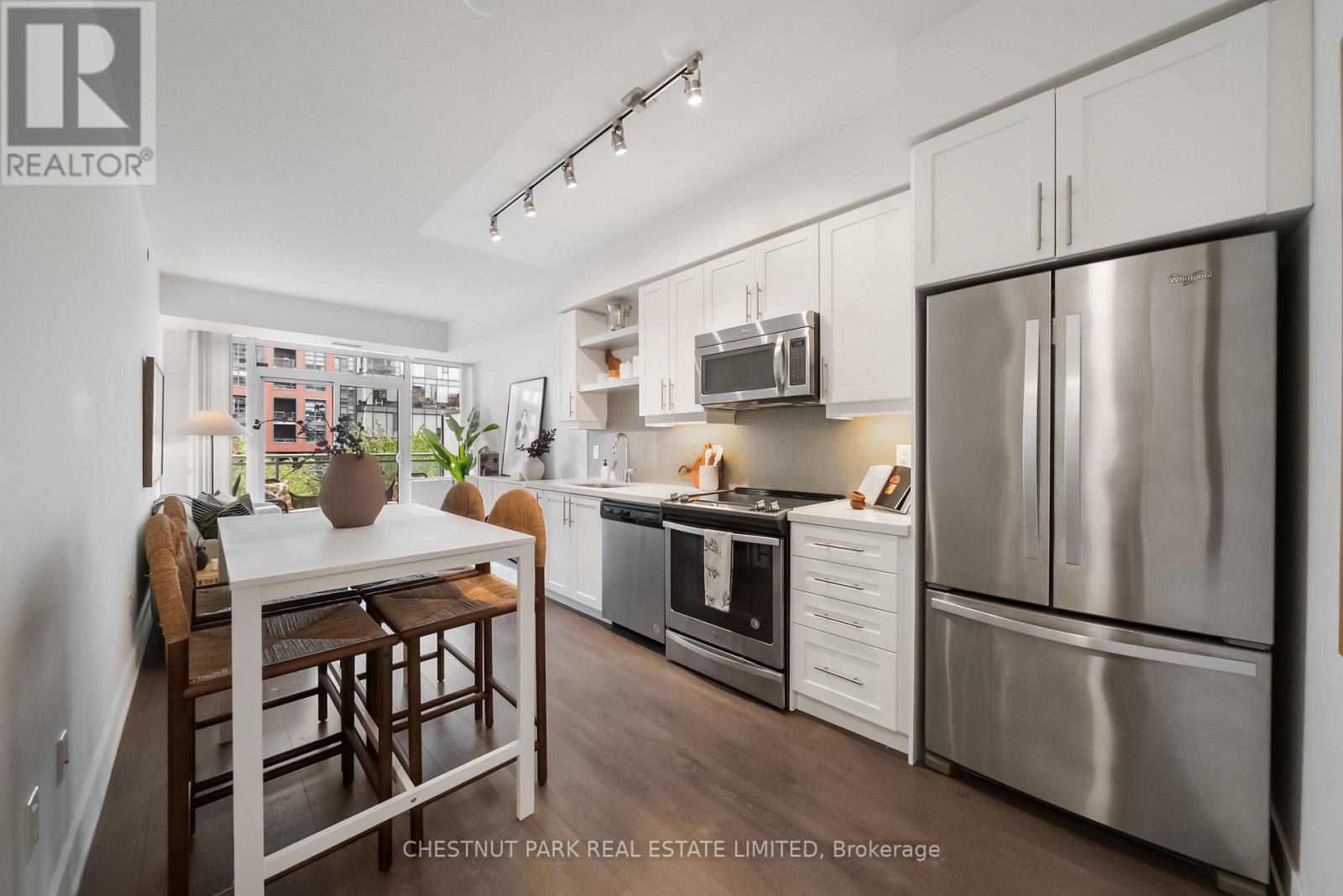 #923 525 ADELAIDE STREET W - 2