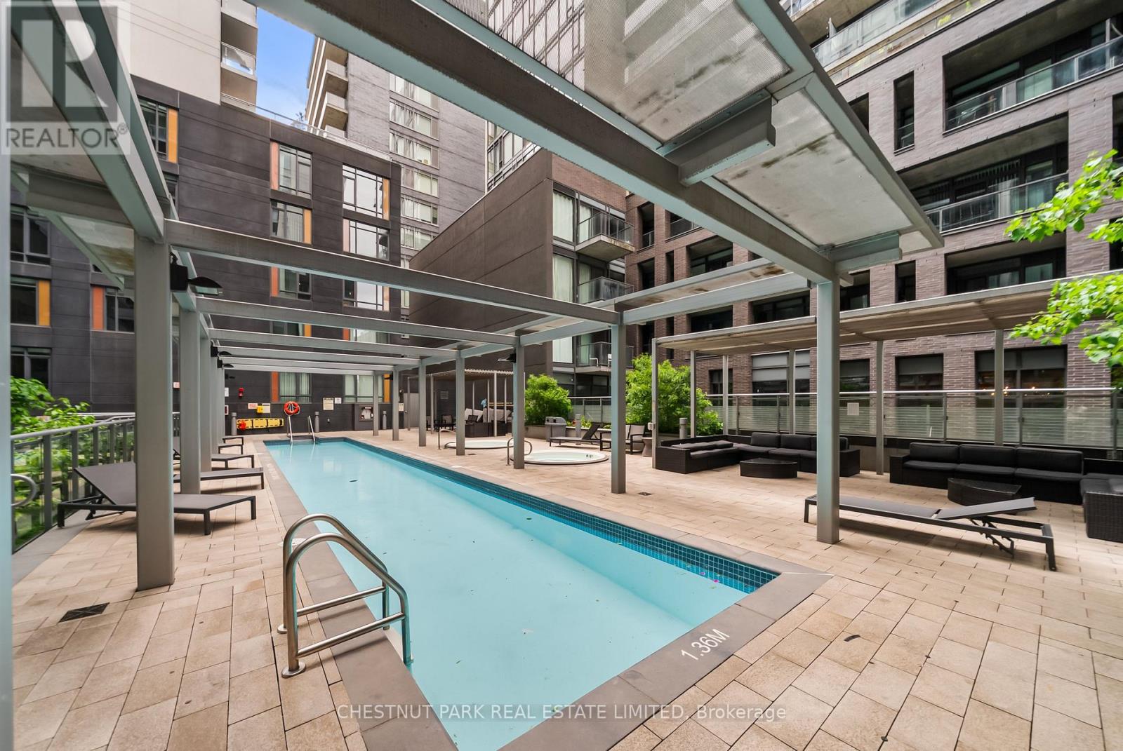 #923 525 ADELAIDE STREET W - 30