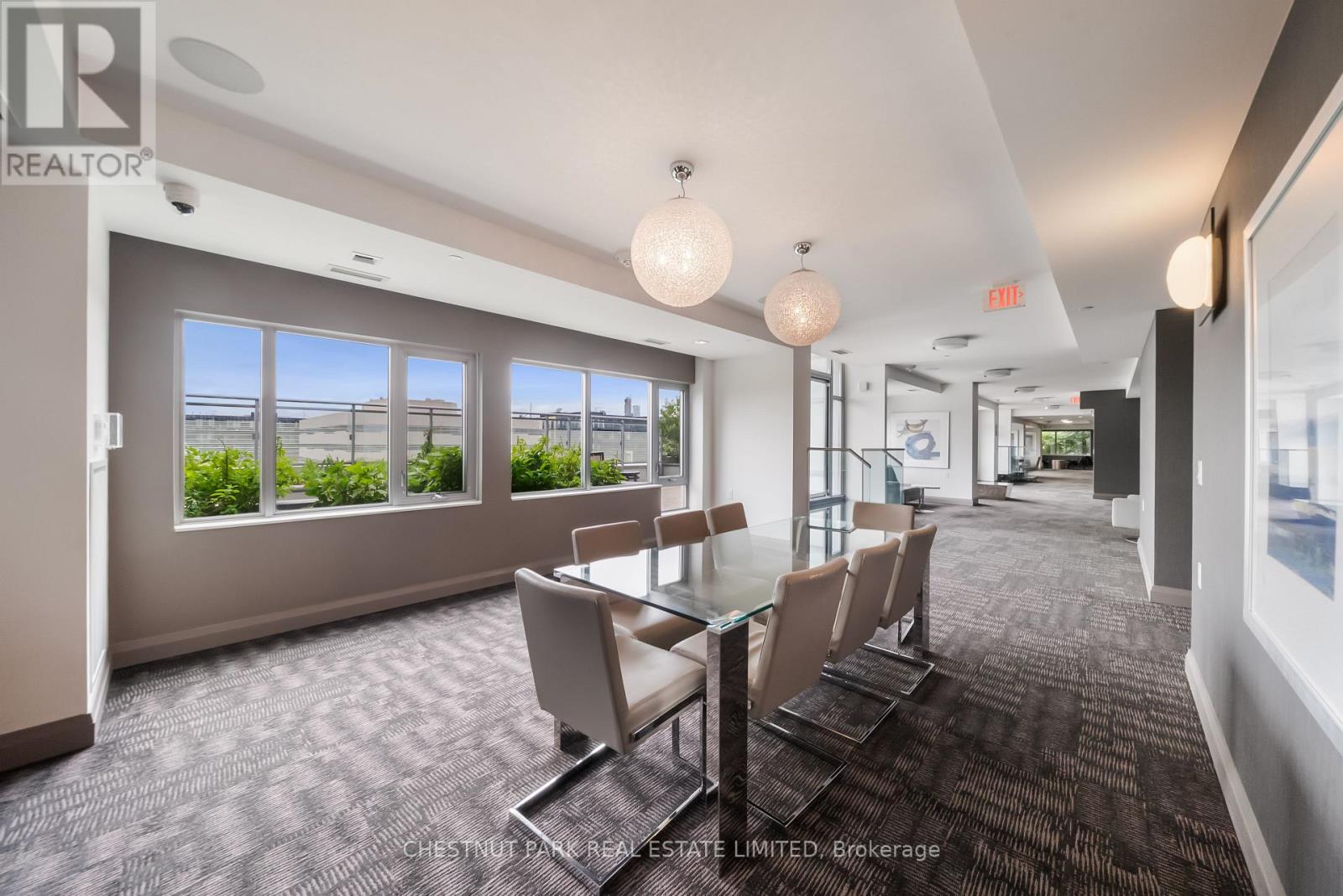 #923 525 ADELAIDE STREET W - 35