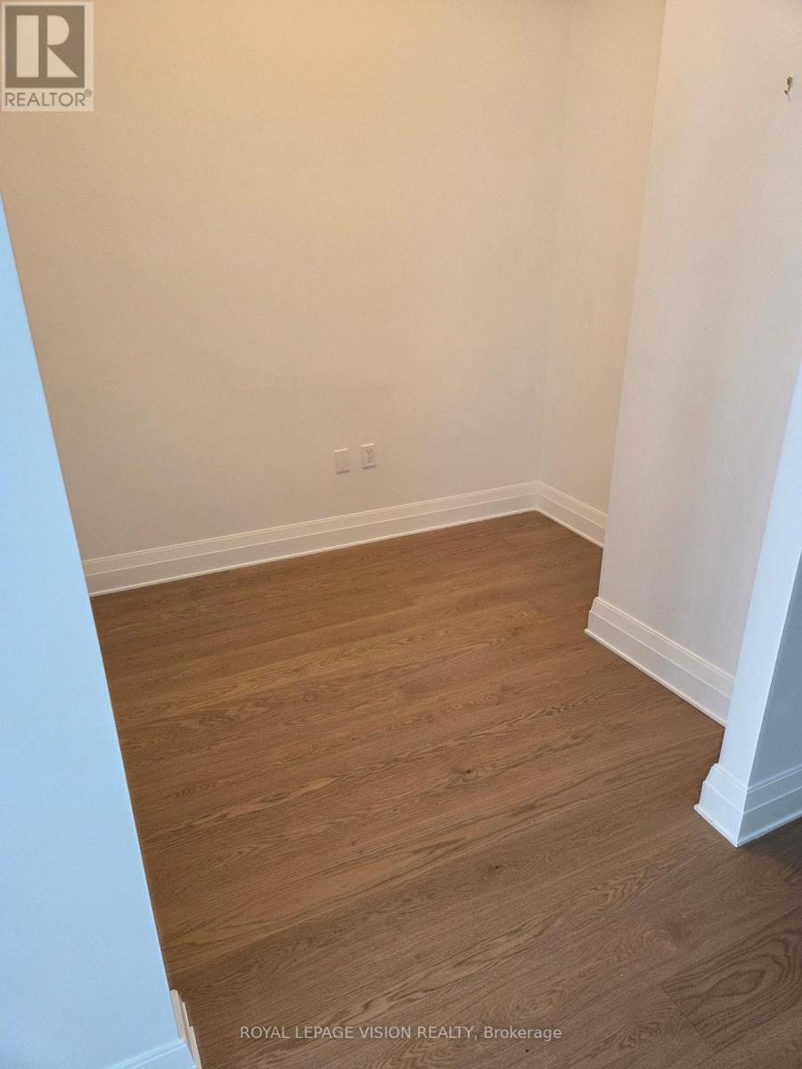 #101 2 FOREST HILL ROAD - 25