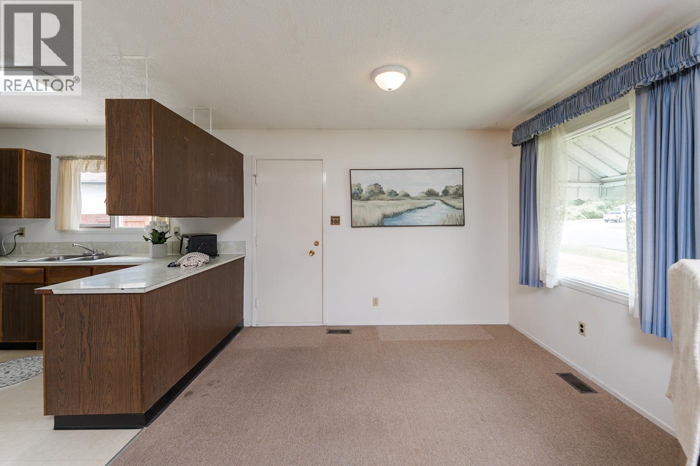Photo 13 of 30 — 2046 GAGNE PLACE · Prince George, BC