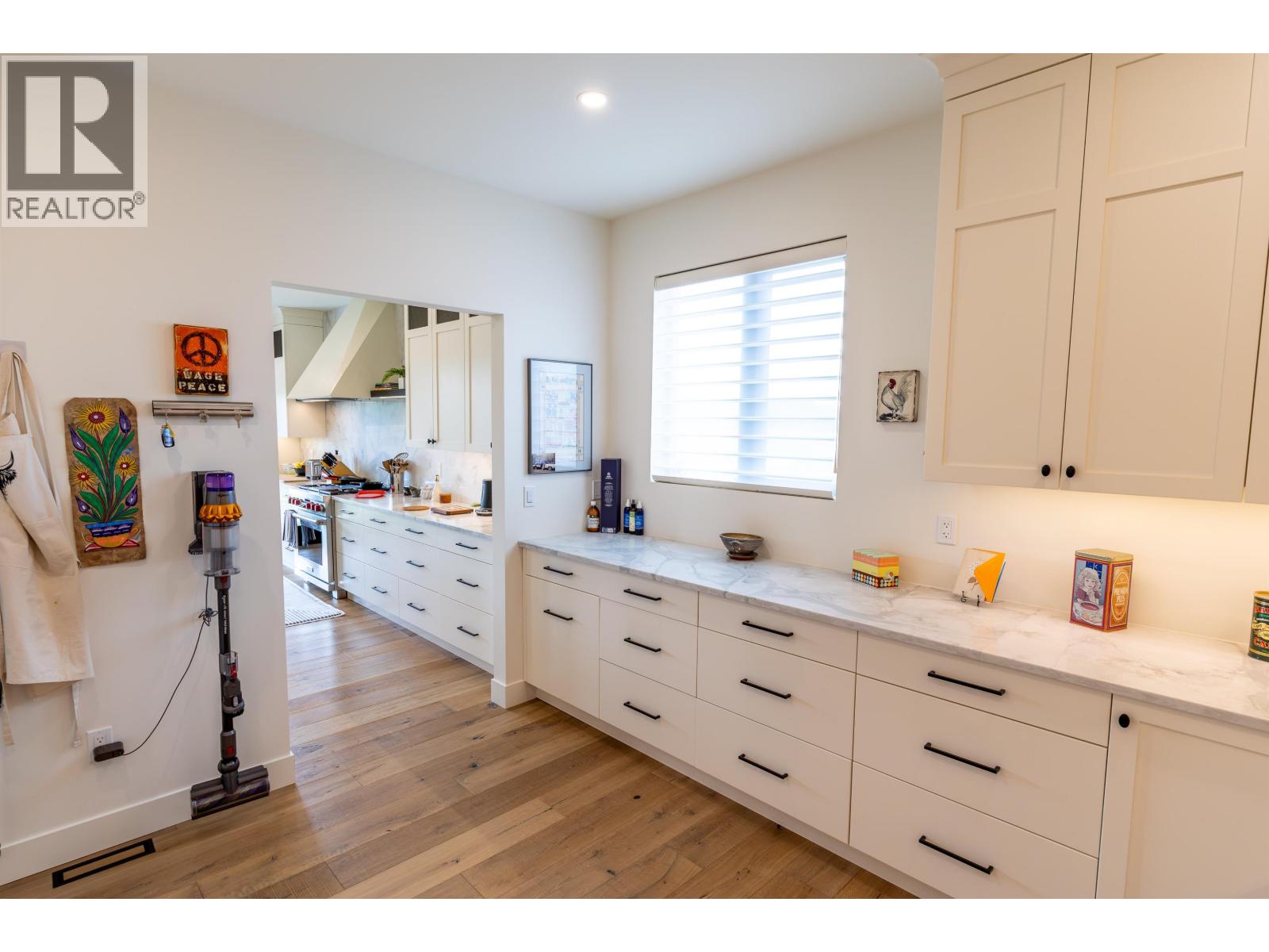 11229 112 AVENUE - Image 7