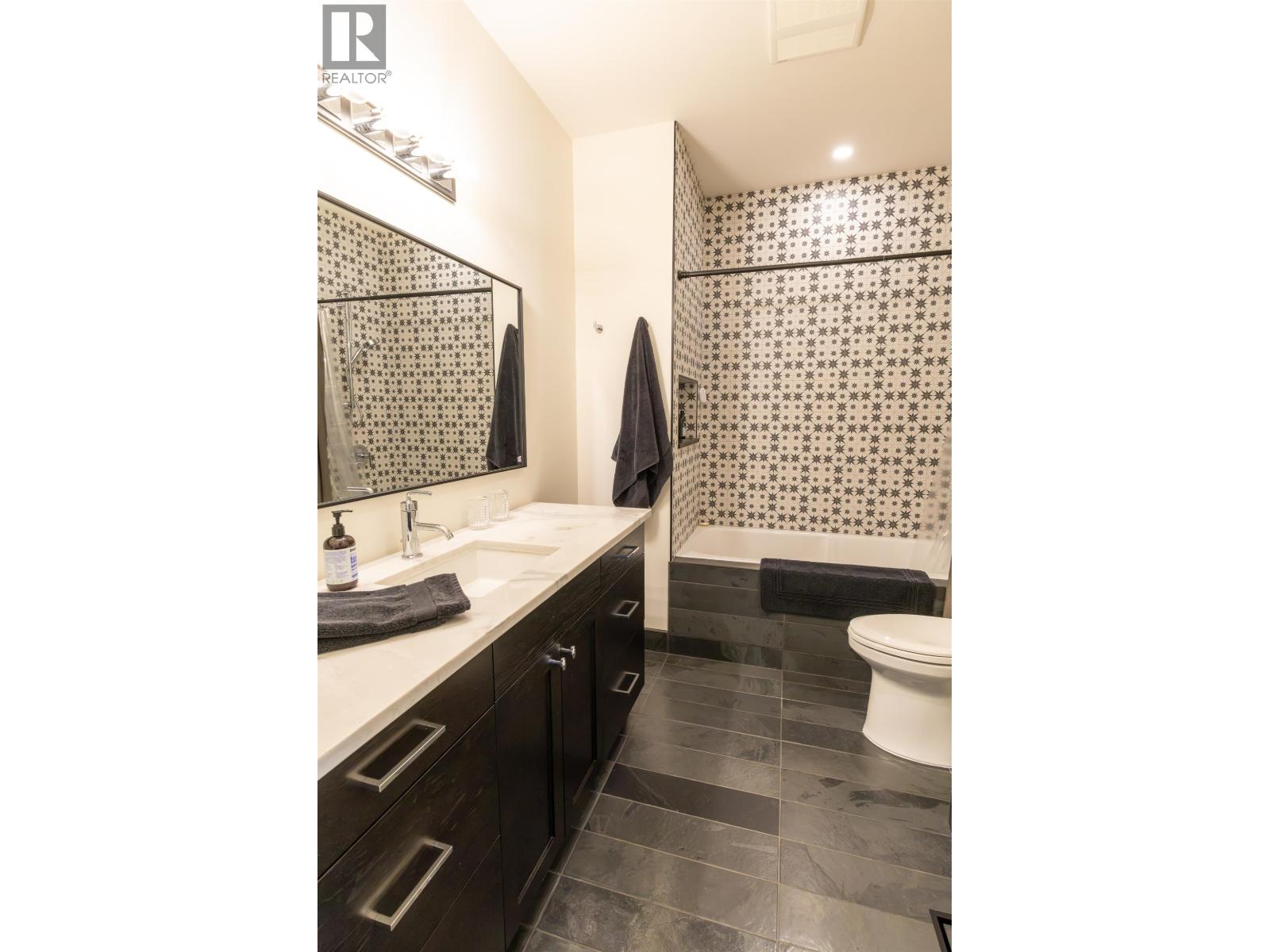11229 112 AVENUE - Image 22