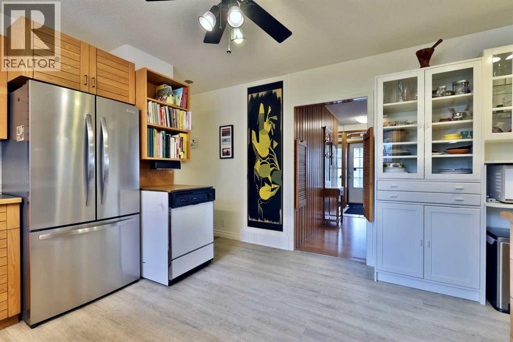 4404 52 Street - 13