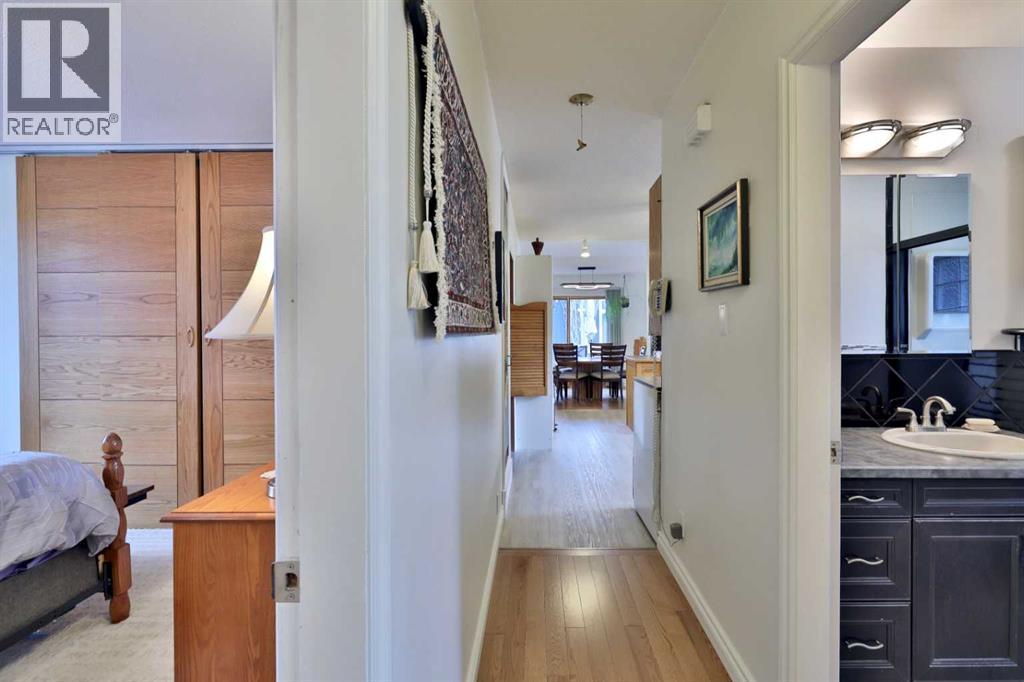 4404 52 Street - 15
