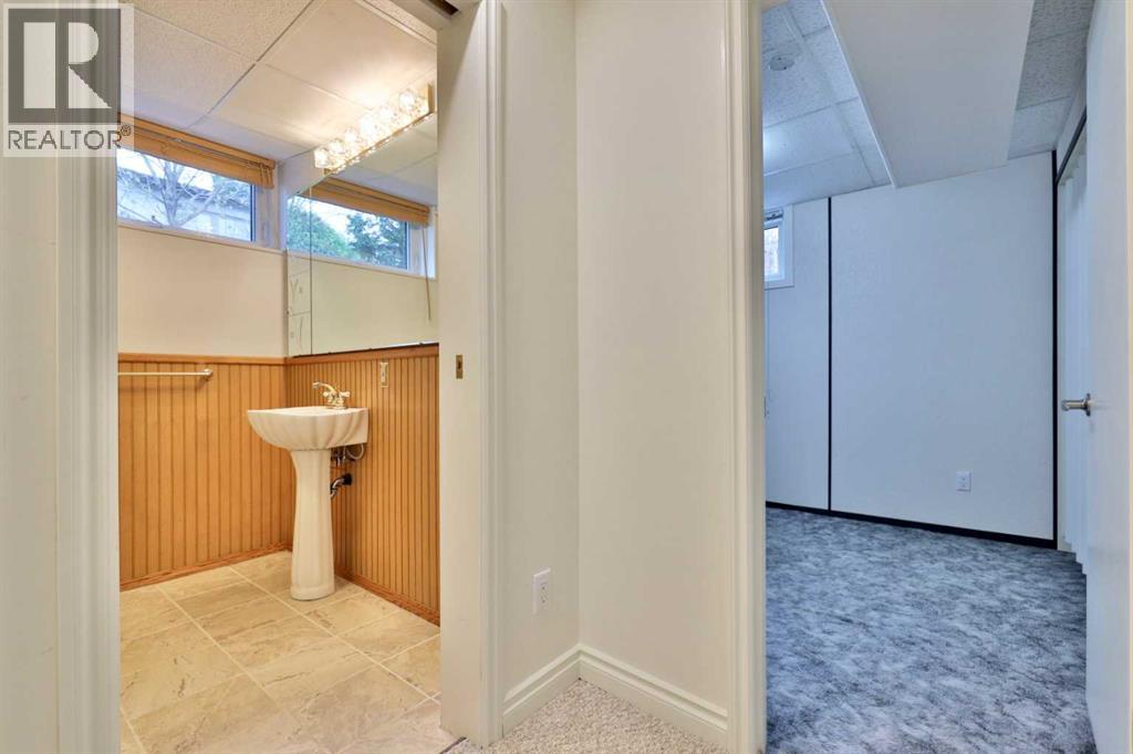 4404 52 Street - 37