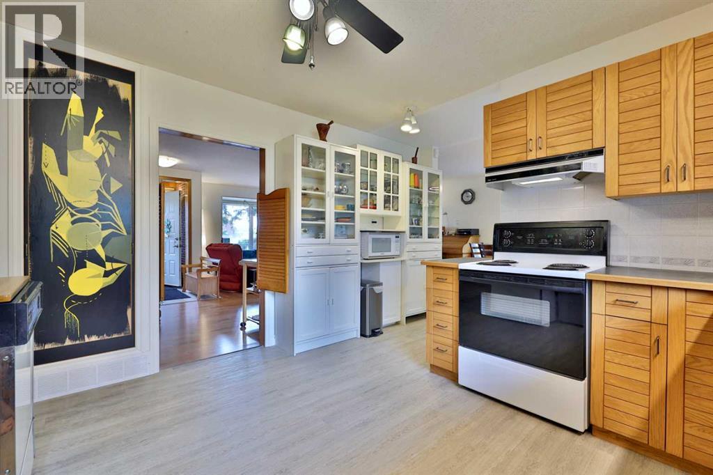 4404 52 Street - 14