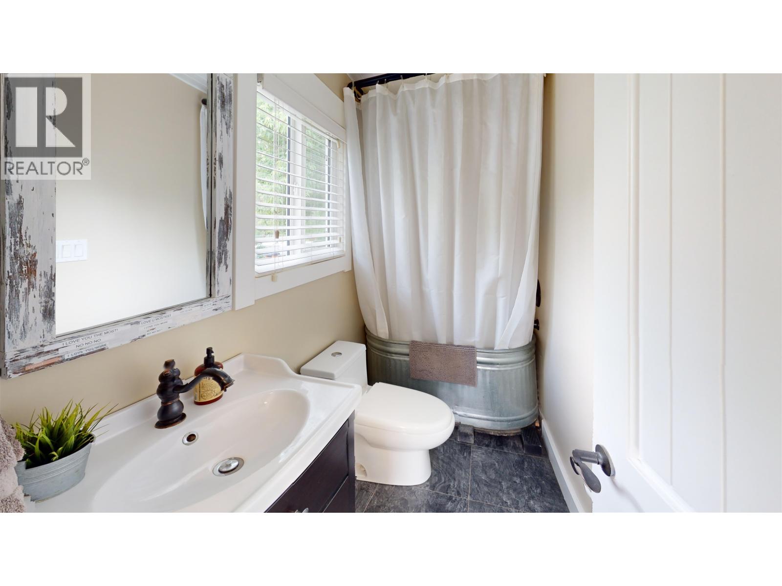 9007 OLD FORT LOOP - 25