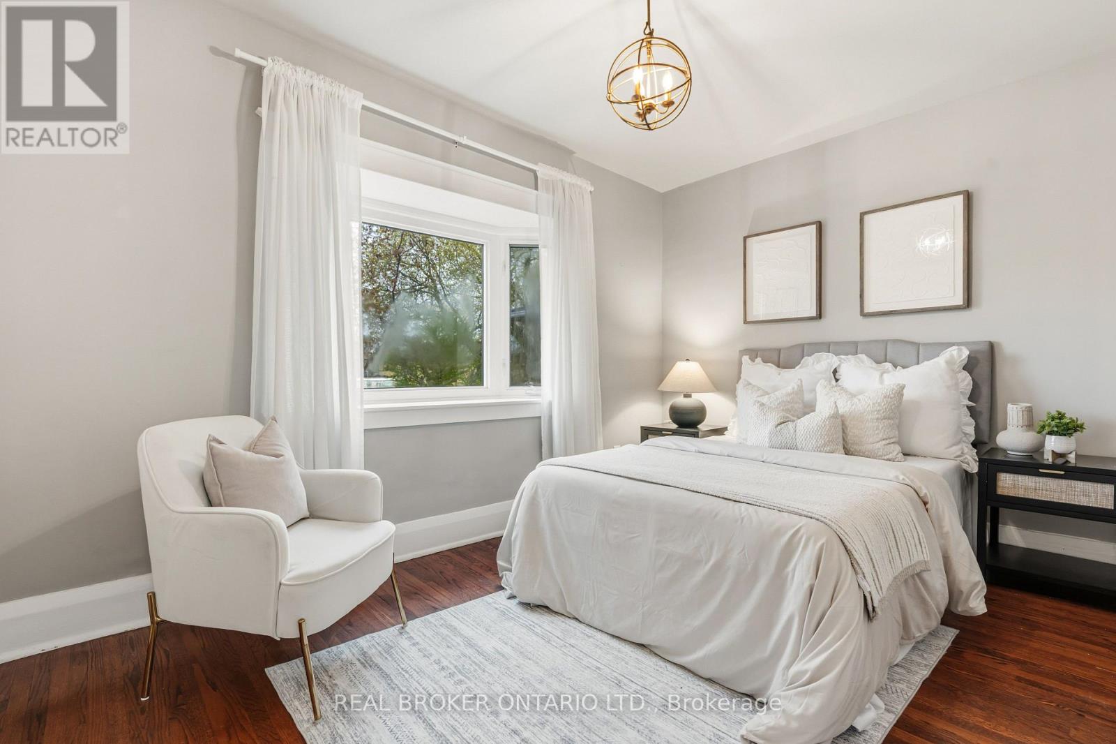 136 BLANTYRE AVENUE - 18