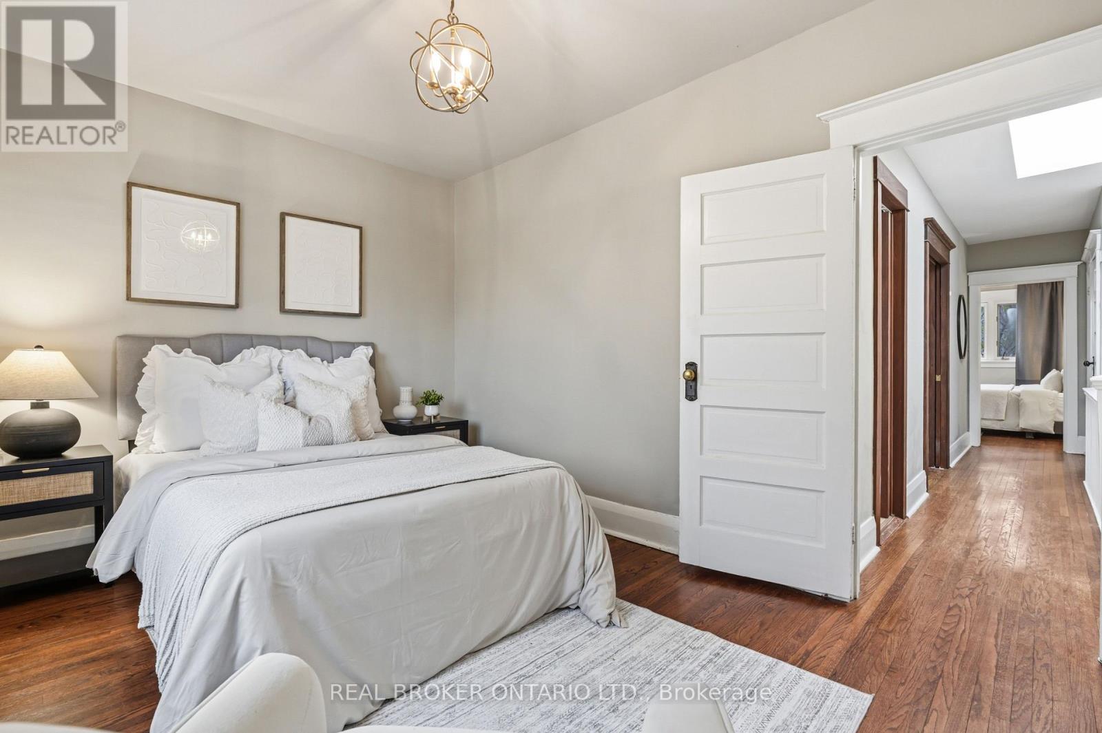 136 BLANTYRE AVENUE - 19