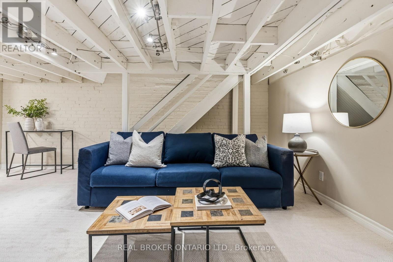 136 BLANTYRE AVENUE - 31