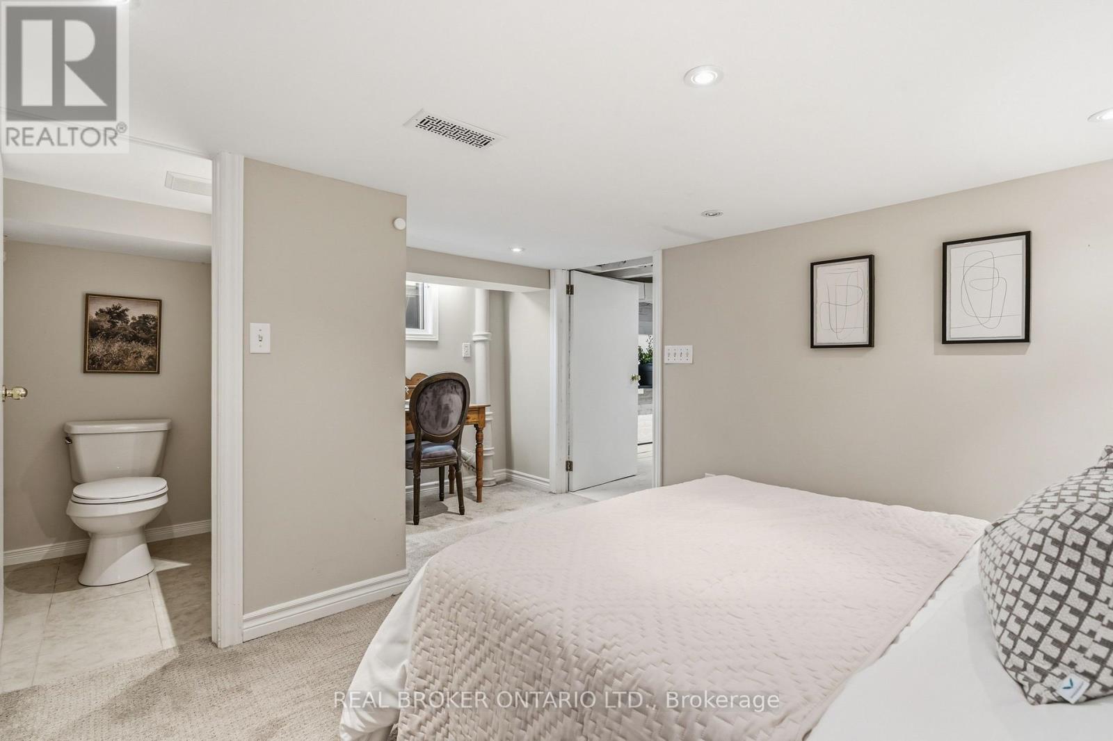 136 BLANTYRE AVENUE - 36