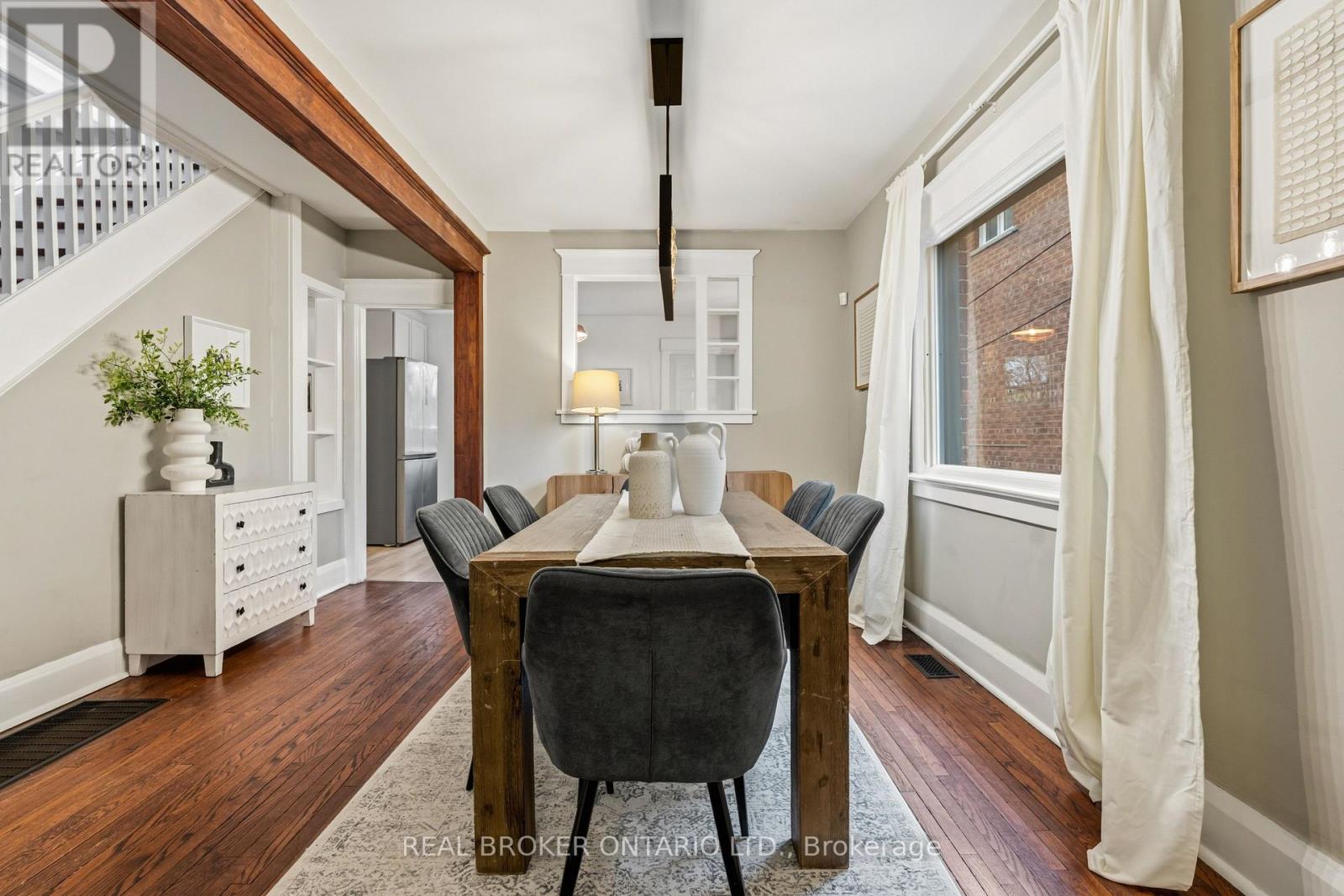 136 BLANTYRE AVENUE - 8