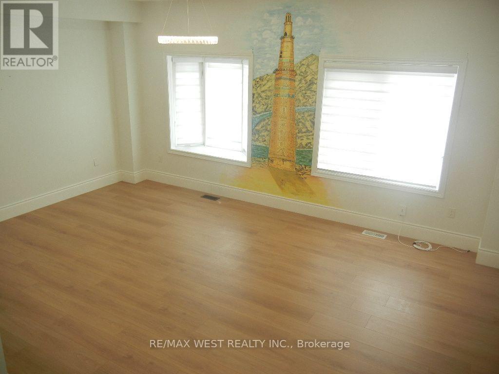 12 WATERSTONE WAY - 11
