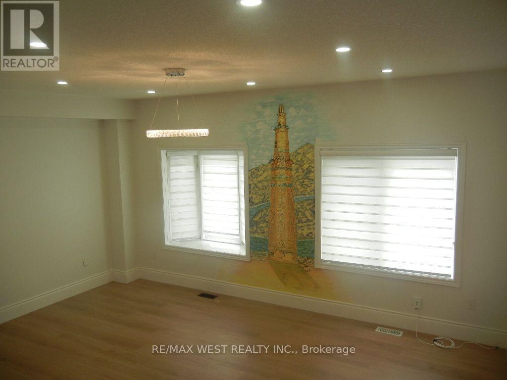 12 WATERSTONE WAY - 12