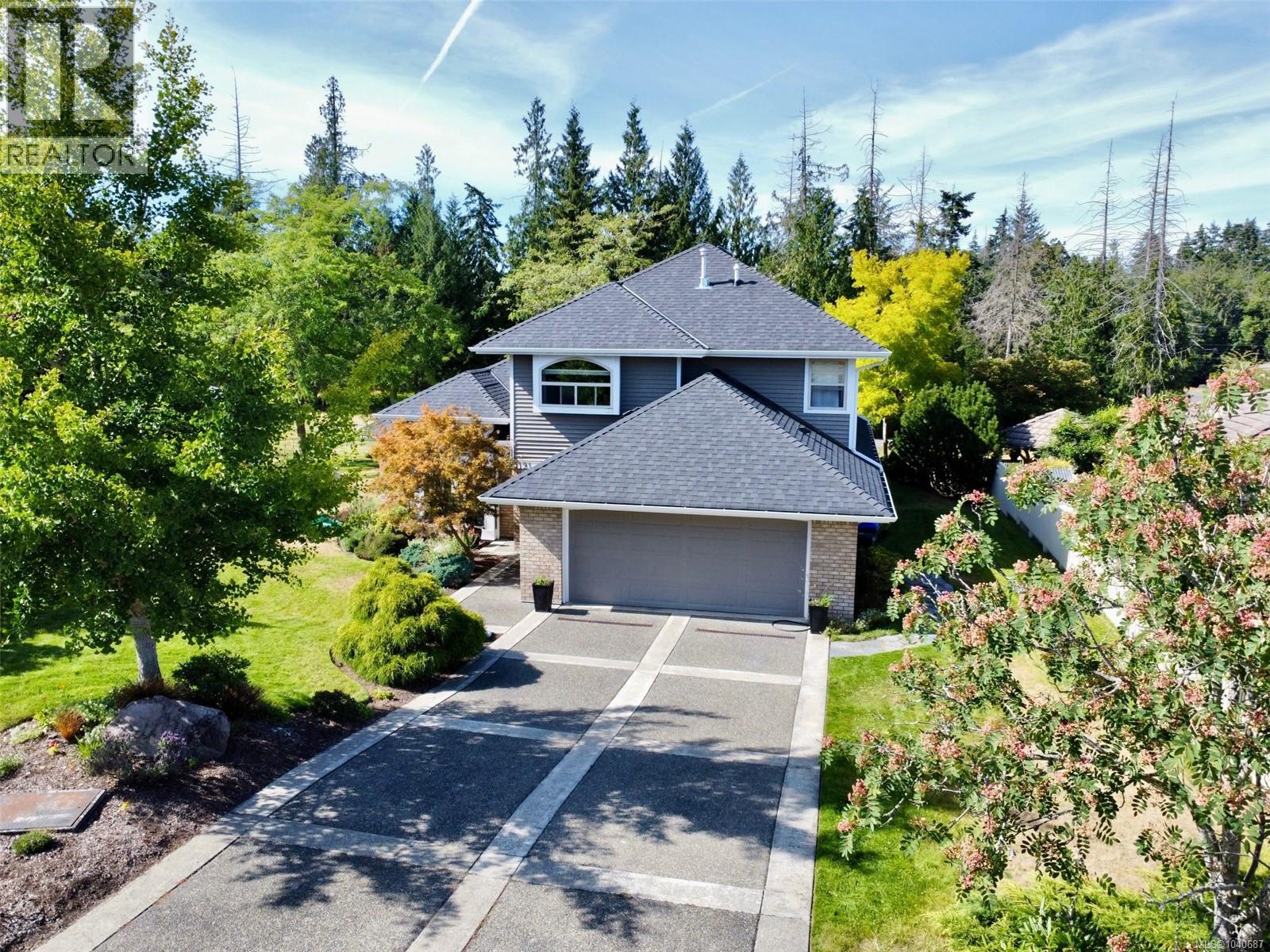 1191 Rosemount Close - 38