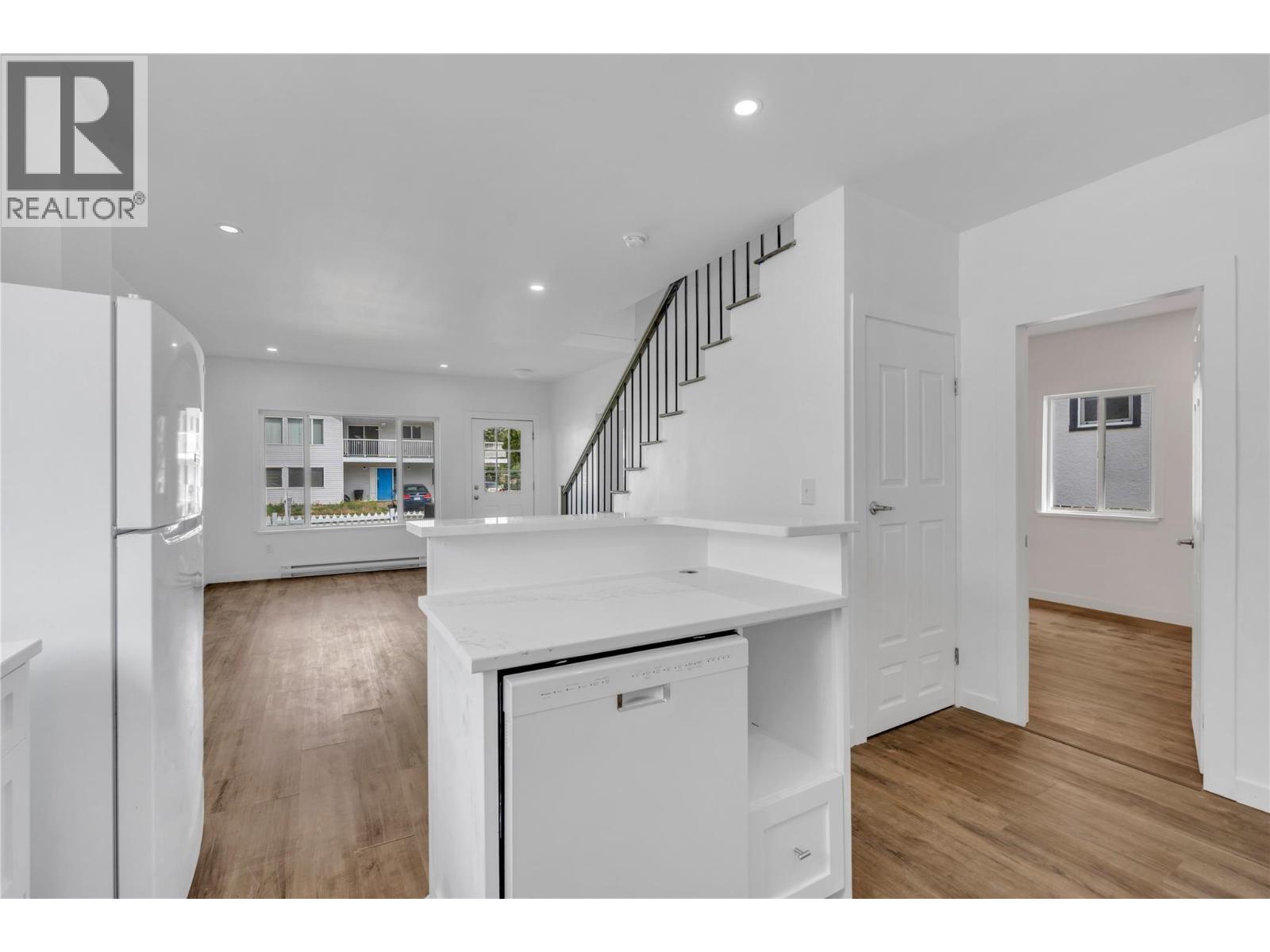 34 Fenchurch Avenue - 9